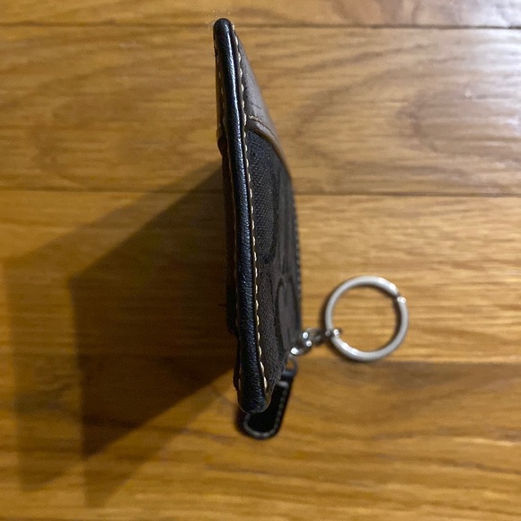 Coach - Zip Card Holder - Black - Picture 4 of 6